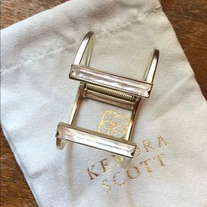 Kendra Scott Bracelet. Gold.